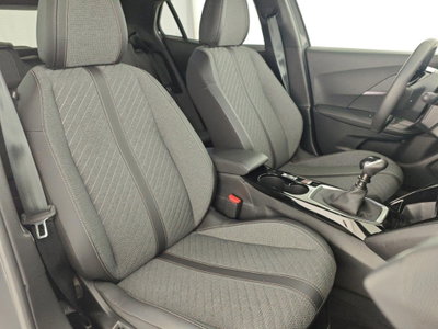 Peugeot 2008 PureTech 100 S&S Allure (15)
