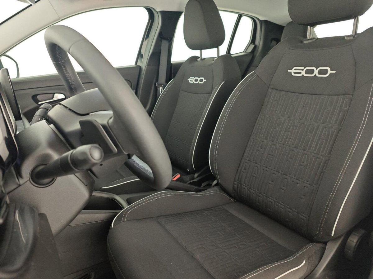 Fiat 600 1.2 hybrid 110cv auto (11)