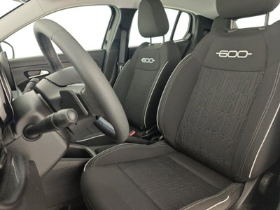 Fiat 600 1.2 hybrid 110cv auto (11)