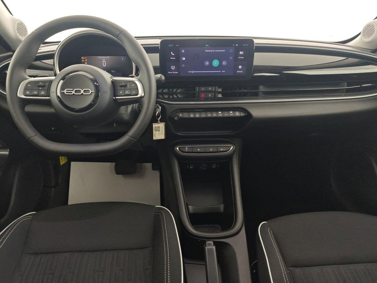 Fiat 600 1.2 hybrid 110cv auto (18)