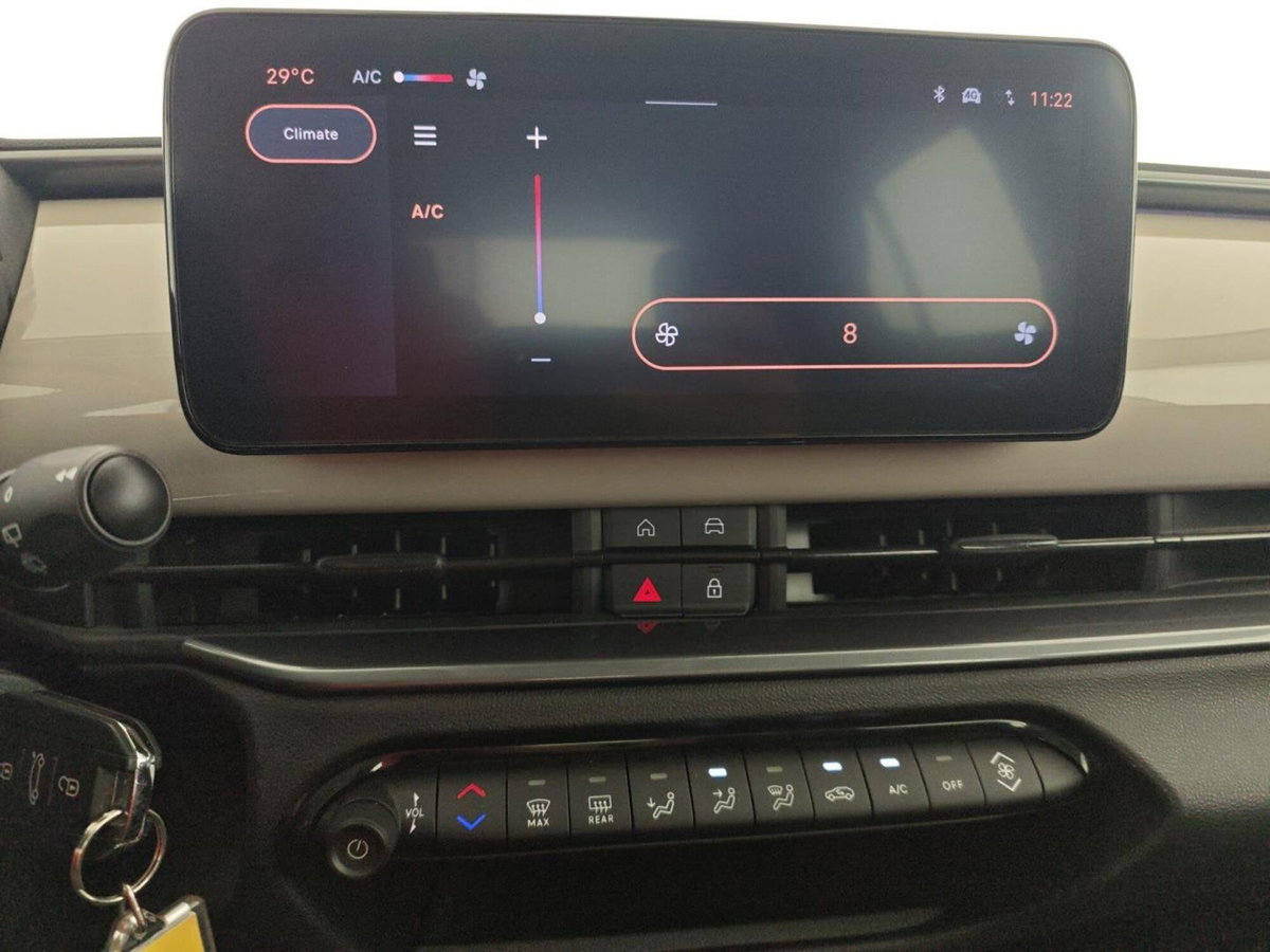 Fiat 600 1.2 hybrid 110cv auto (15)