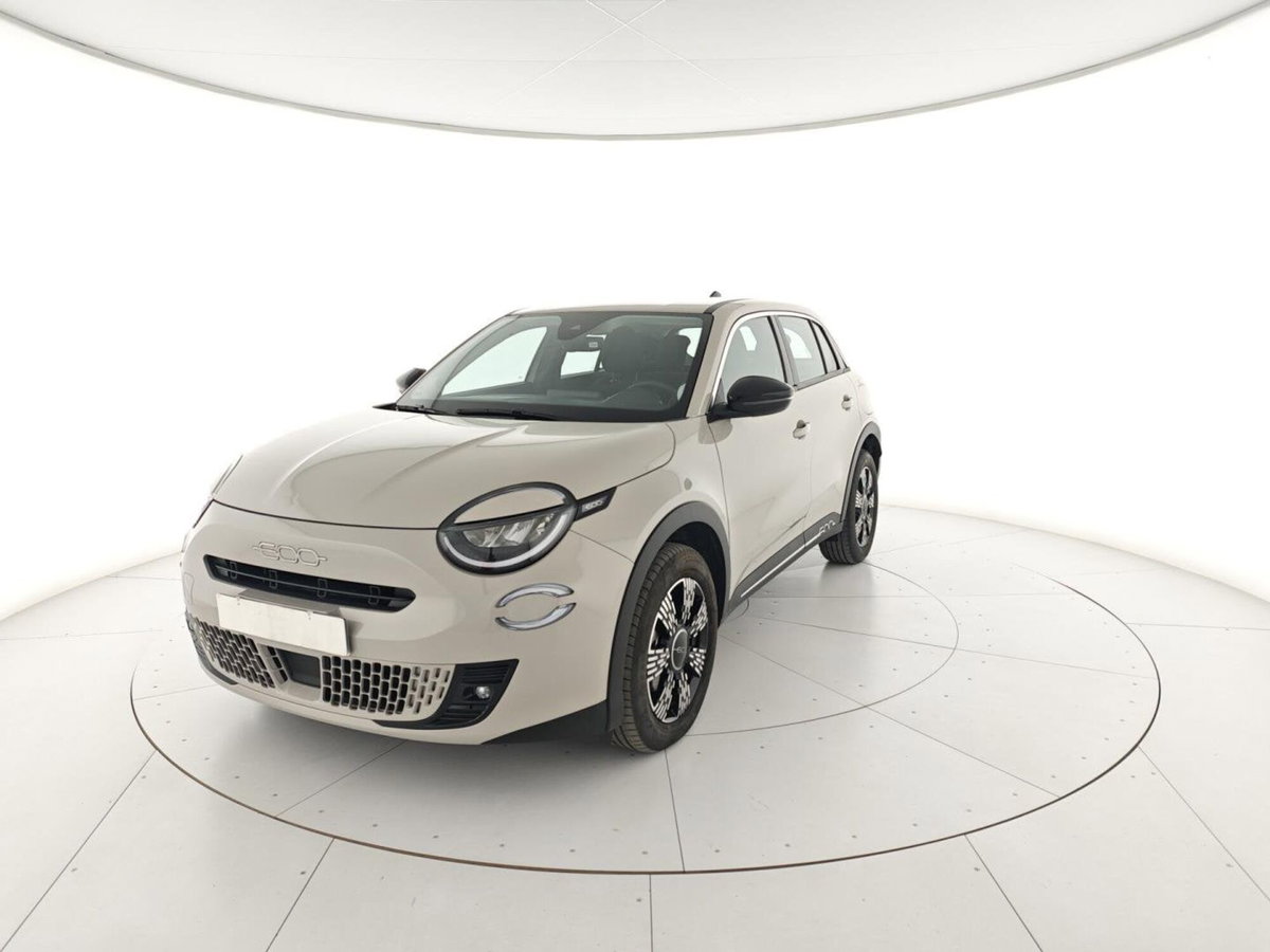 Fiat 600 1.2 hybrid 110cv auto (2)