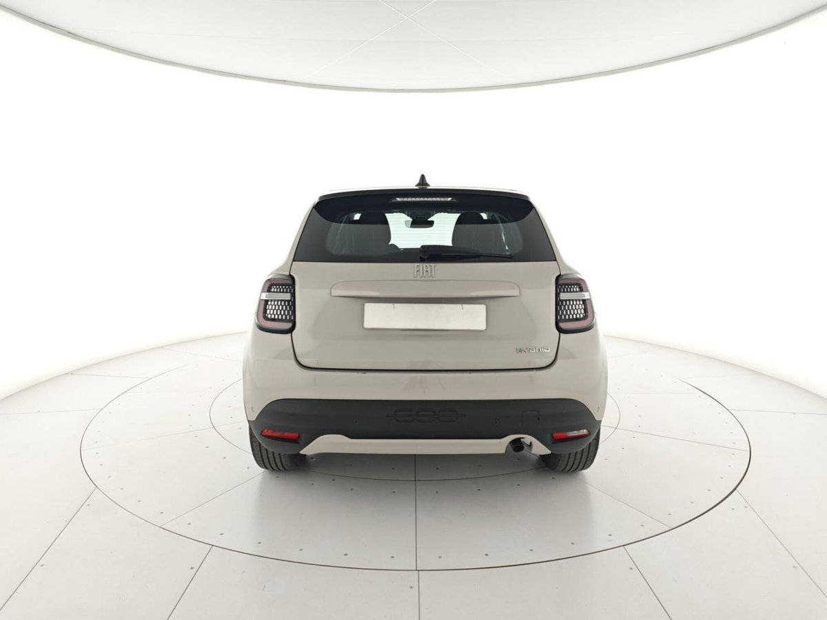 Fiat 600 1.2 hybrid 110cv auto (3)