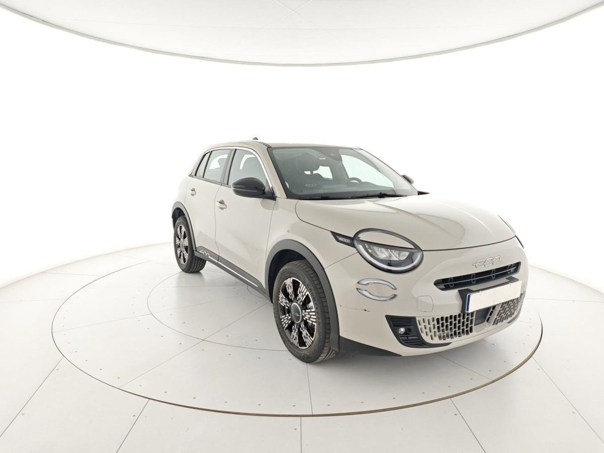 Fiat 600 1.2 hybrid 110cv auto