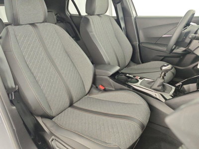 Peugeot 2008 PureTech 100 S&S Allure (15)
