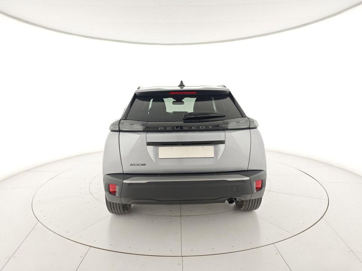 Peugeot 2008 PureTech 100 S&S Allure (4)