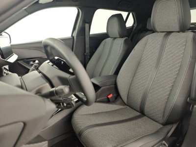 Peugeot 2008 PureTech 100 S&S Allure (11)
