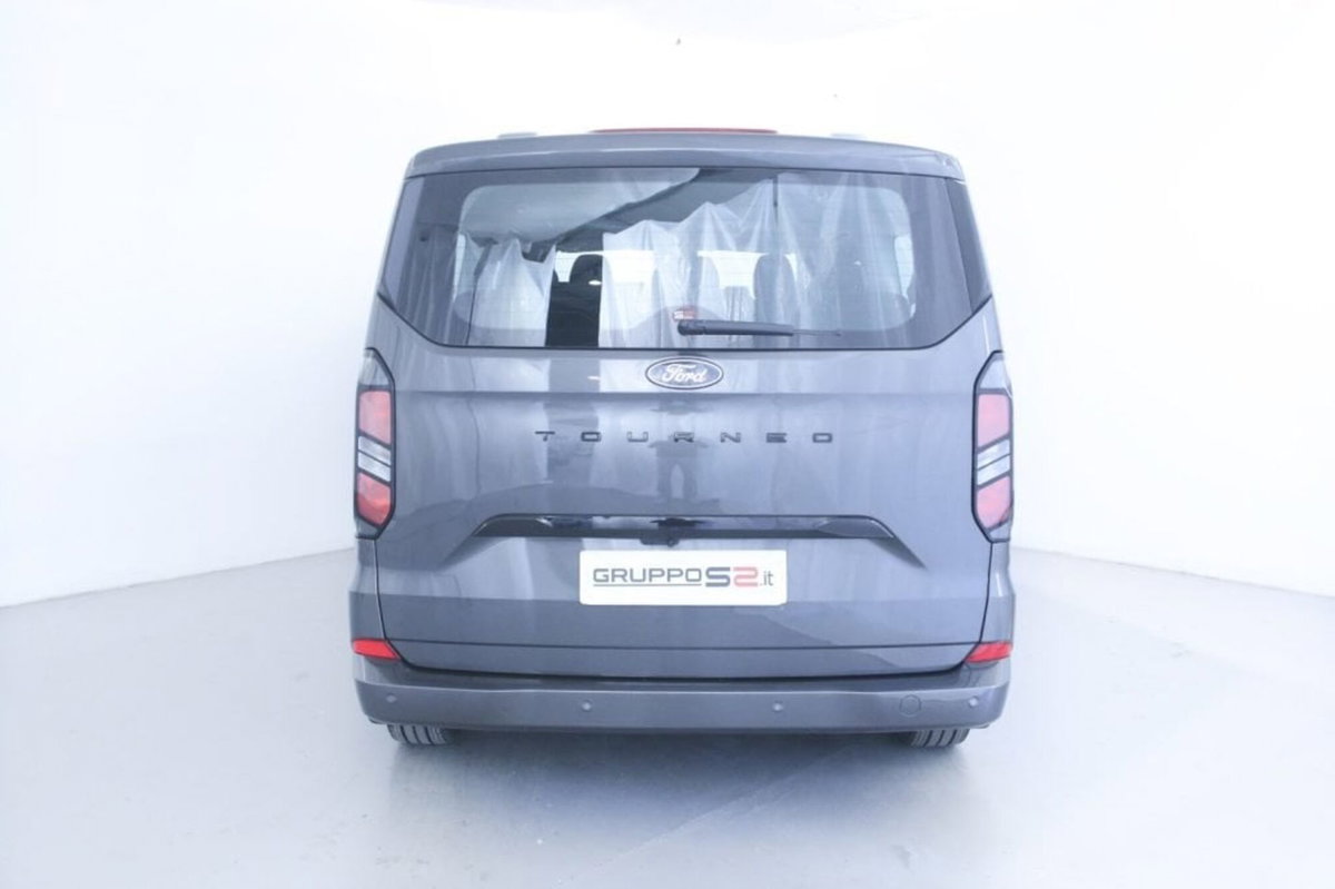 Ford Tourneo Custom 320 2.0 EcoBlue 170CV aut. PL Titanium (5)