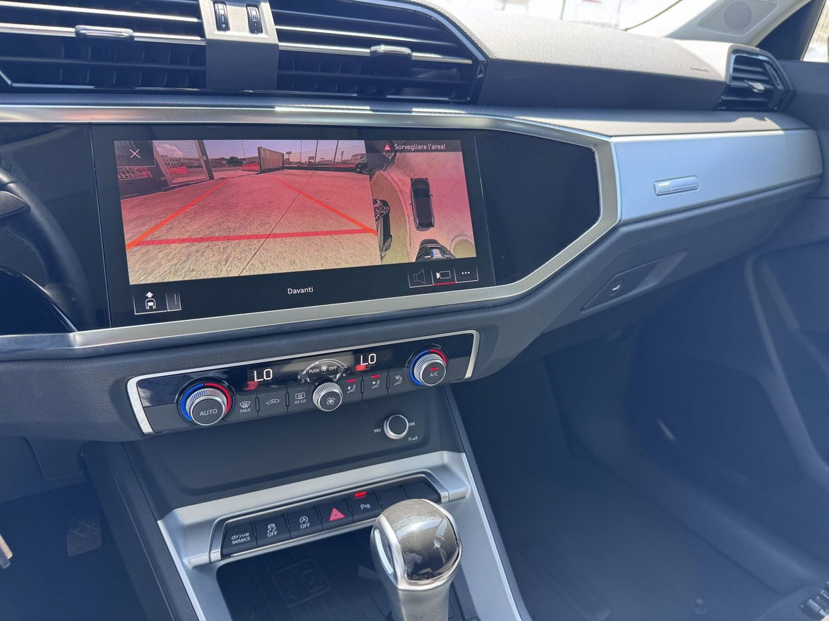 Audi Q3 Sportback 35 TDI quattro S tronic Business Plus (11)