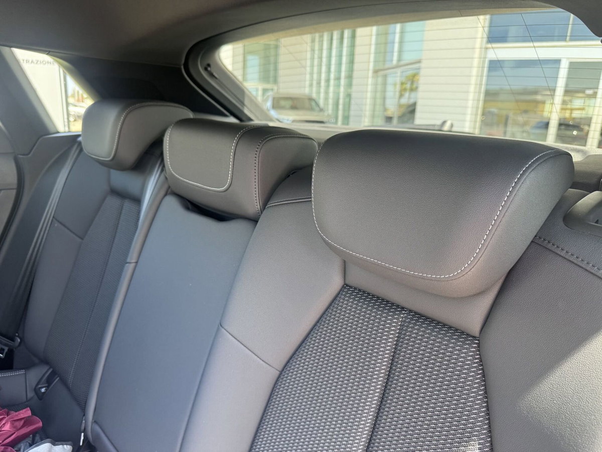 Audi A3 Sedan 35 TDI S tronic S line edition (18)