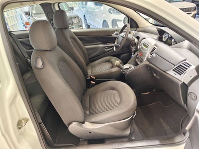 Lancia Ypsilon 1.3 MJT 75 CV Diva (11)