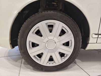 Lancia Ypsilon 1.3 MJT 75 CV Diva (8)
