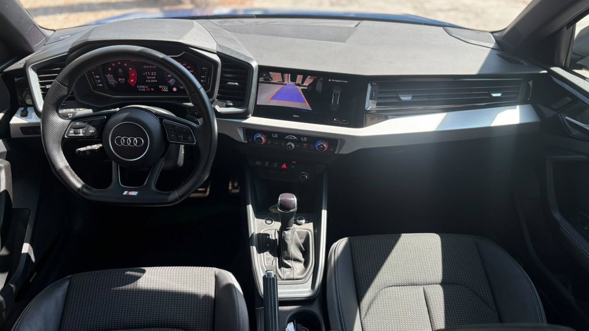 Audi A1 Sportback 40 TFSI S tronic S line edition (17)