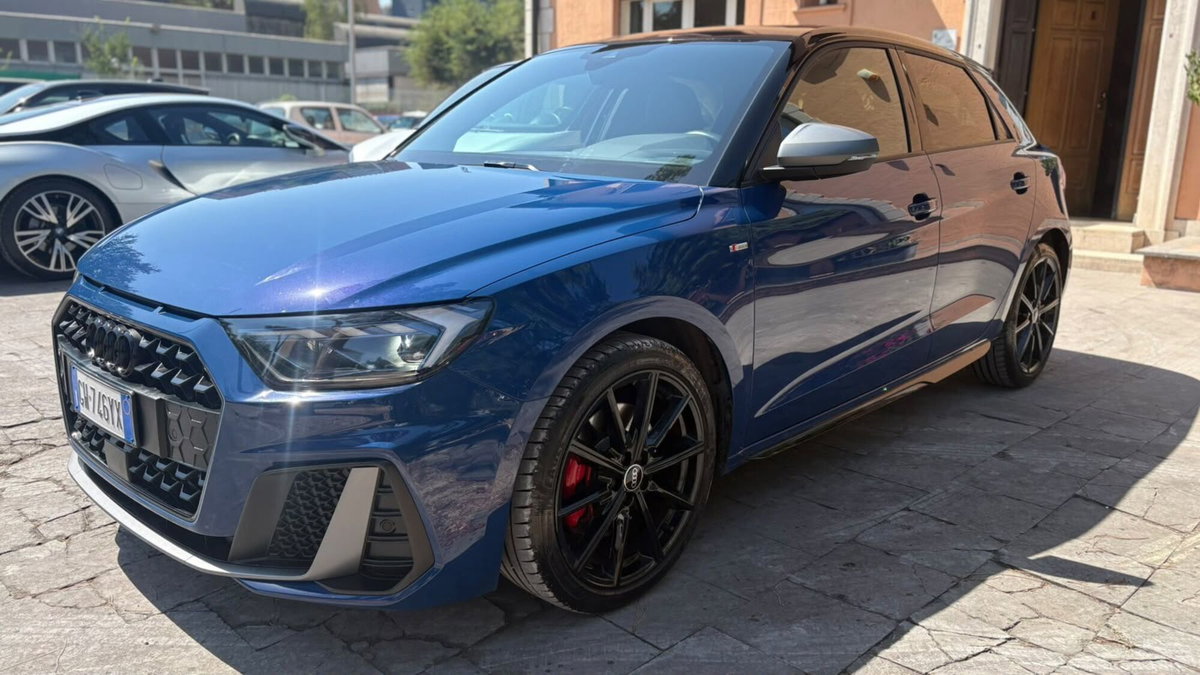 Audi A1 Sportback 40 TFSI S tronic S line edition (2)