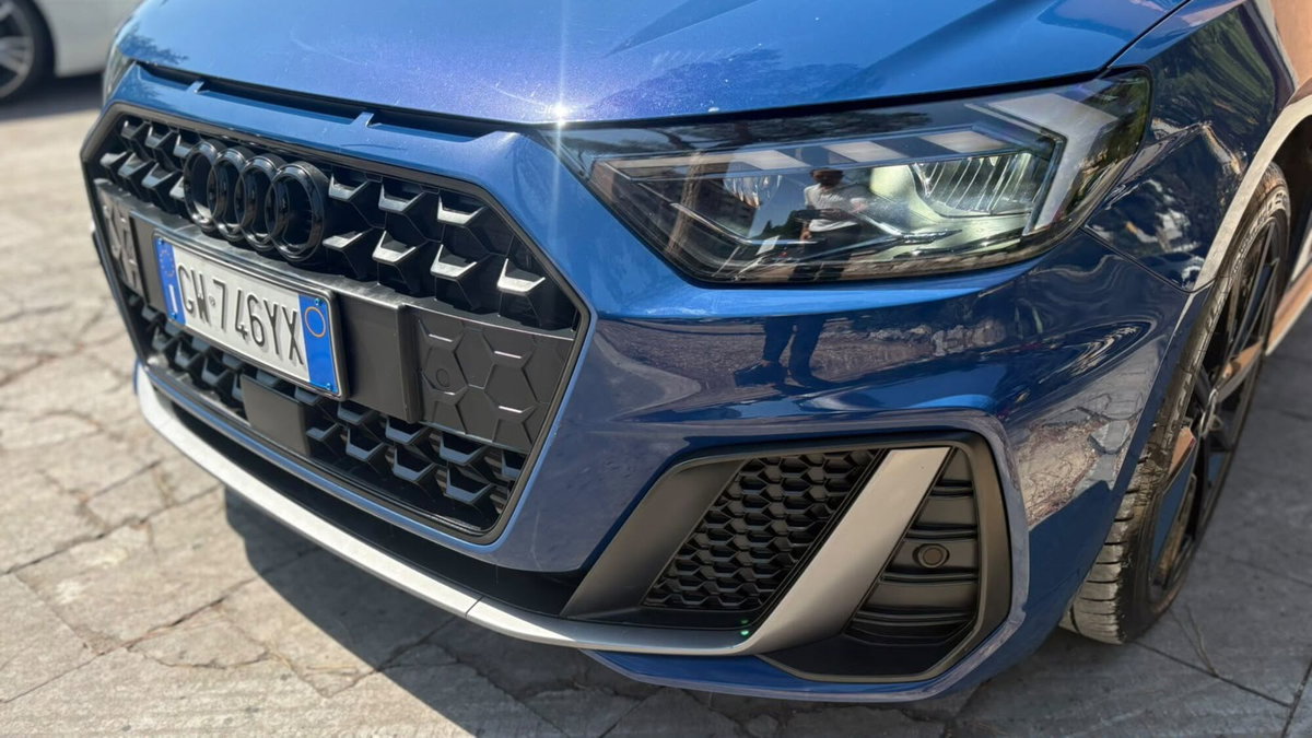 Audi A1 Sportback 40 TFSI S tronic S line edition (3)