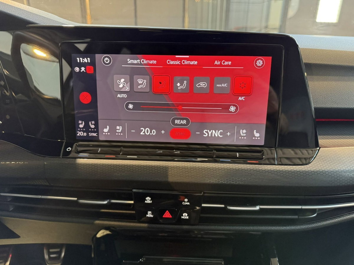 Volkswagen Golf 2.0 TSI GTI (13)
