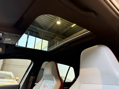 Volkswagen Golf 2.0 TSI GTI (17)