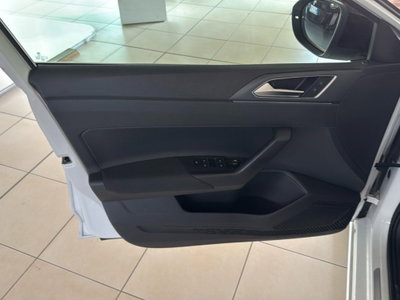 Volkswagen Taigo 1.0 tsi R-Line 115cv dsg (17)