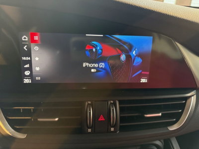 Alfa Romeo Giulia 2.0 Turbo 280 CV AT8 AWD Q4 Veloce (11)