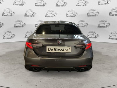 Alfa Romeo Giulia 2.0 Turbo 280 CV AT8 AWD Q4 Veloce (5)