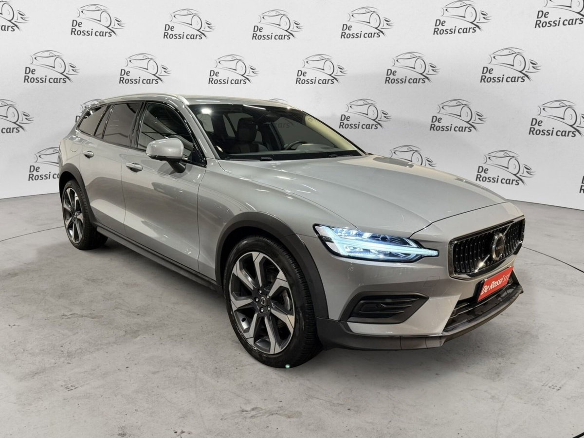 Volvo V60 Cross Country 2.0 b4 Plus awd auto (3)