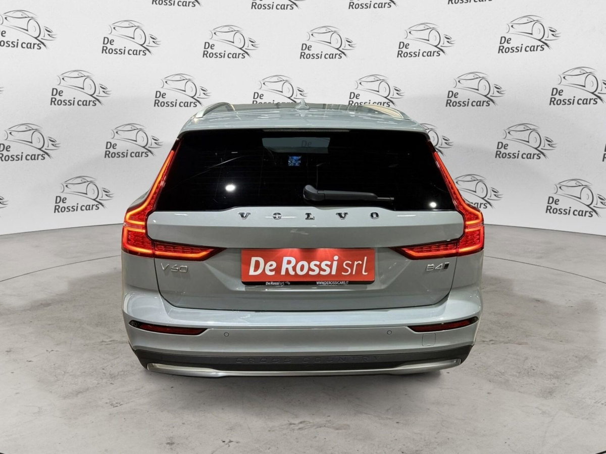 Volvo V60 Cross Country 2.0 b4 Plus awd auto (5)