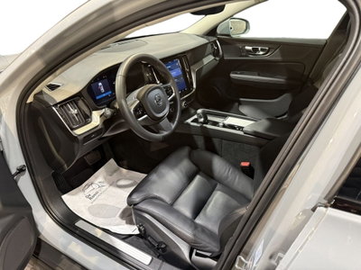 Volvo V60 Cross Country 2.0 b4 Plus awd auto (7)