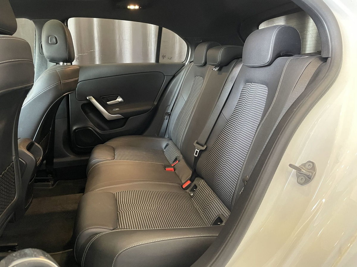 Mercedes-Benz Classe A 180 d Automatic Sport (10)
