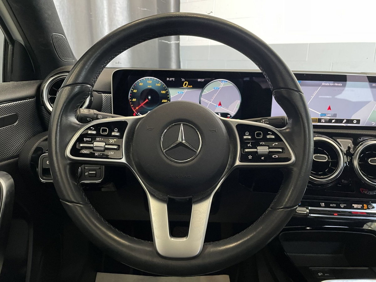 Mercedes-Benz Classe A 180 d Automatic Sport (12)