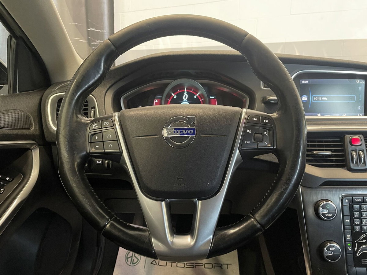Volvo V40 D2 1.6 Momentum (10)