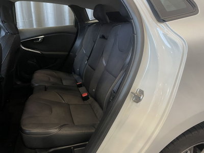 Volvo V40 D2 1.6 Momentum (9)