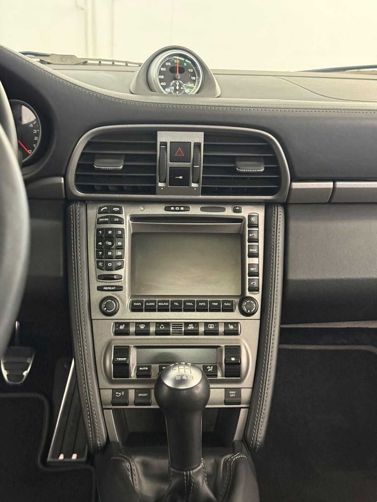 Porsche 911 Cabrio Carrera 4 (11)