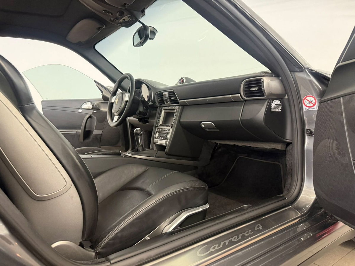 Porsche 911 Cabrio Carrera 4 (4)
