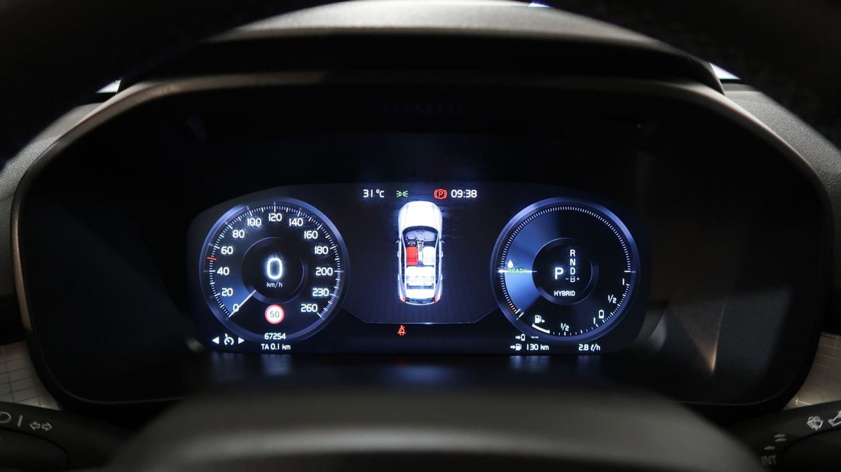 Volvo XC40 T4 Recharge Plug-in Hybrid automatico Core (17)