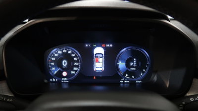 Volvo XC40 T4 Recharge Plug-in Hybrid automatico Core (17)