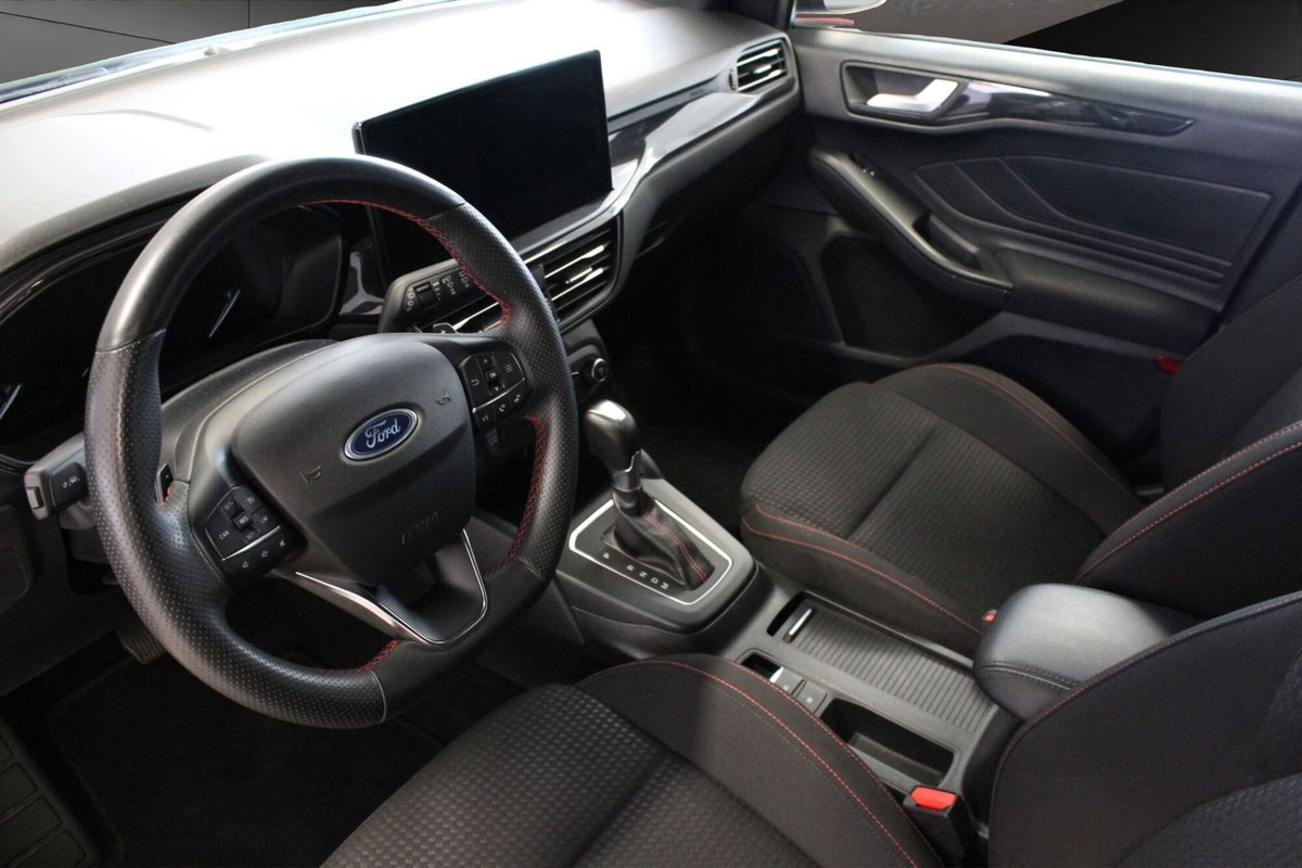 Ford Focus Station Wagon 1.0 EcoBoost 125 CV automatico SW ST-Line (11)