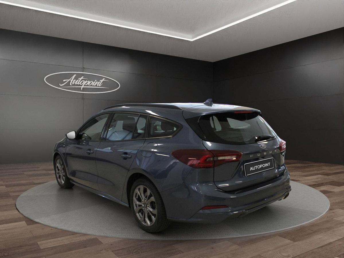 Ford Focus Station Wagon 1.0 EcoBoost 125 CV automatico SW ST-Line (5)