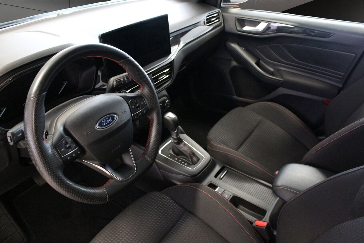 Ford Focus Station Wagon 1.0 EcoBoost 125 CV automatico SW ST-Line (11)
