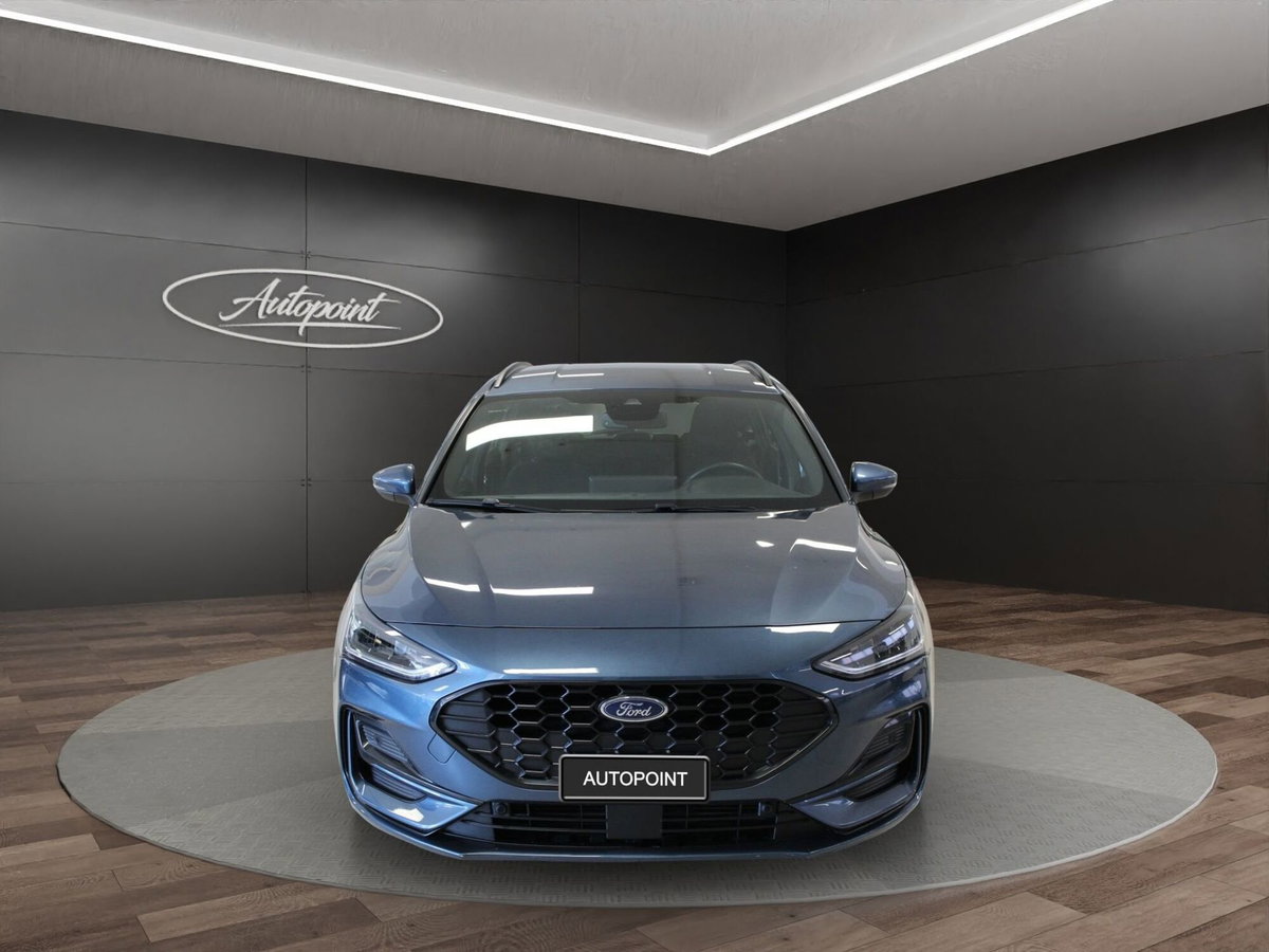 Ford Focus Station Wagon 1.0 EcoBoost 125 CV automatico SW ST-Line (2)