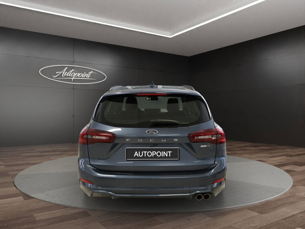 Ford Focus Station Wagon 1.0 EcoBoost 125 CV automatico SW ST-Line (6)