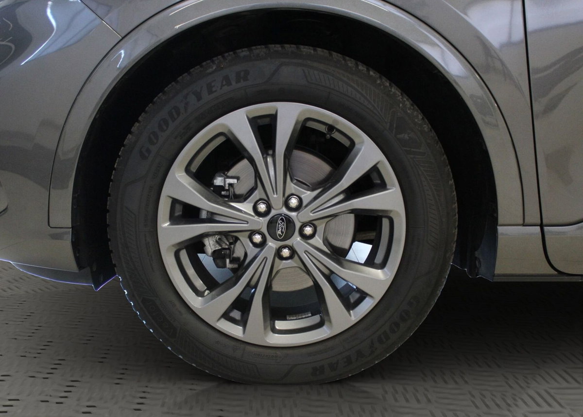 Ford Kuga 2.0 EcoBlue 120 CV aut. 2WD ST-Line X (3)