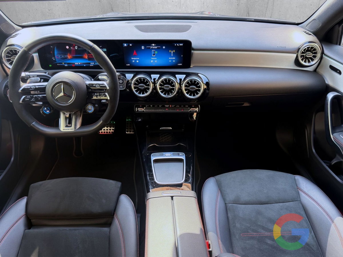 Mercedes-Benz Classe A 35 AMG 4Matic (9)