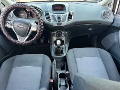 Ford Fiesta 1.6 TDCi 95 CV 5p. Titanium (12)