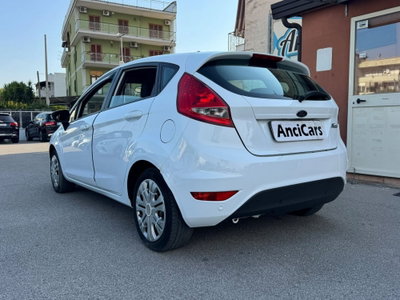 Ford Fiesta 1.6 TDCi 95 CV 5p. Titanium (14)