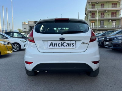 Ford Fiesta 1.6 TDCi 95 CV 5p. Titanium (15)