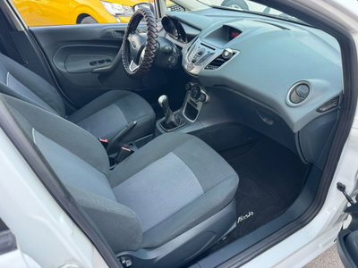 Ford Fiesta 1.6 TDCi 95 CV 5p. Titanium (9)