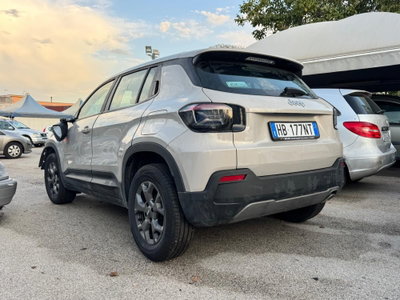 Jeep Avenger 1.2 turbo e-hybrid mhev Summit fwd 110cv edct6 (10)