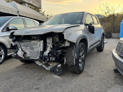 Jeep Avenger 1.2 turbo e-hybrid mhev Summit fwd 110cv edct6 (3)