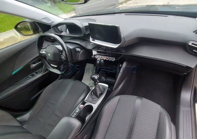 Peugeot 2008 1.2 puretech Allure s&s 130cv eat8 (10)
