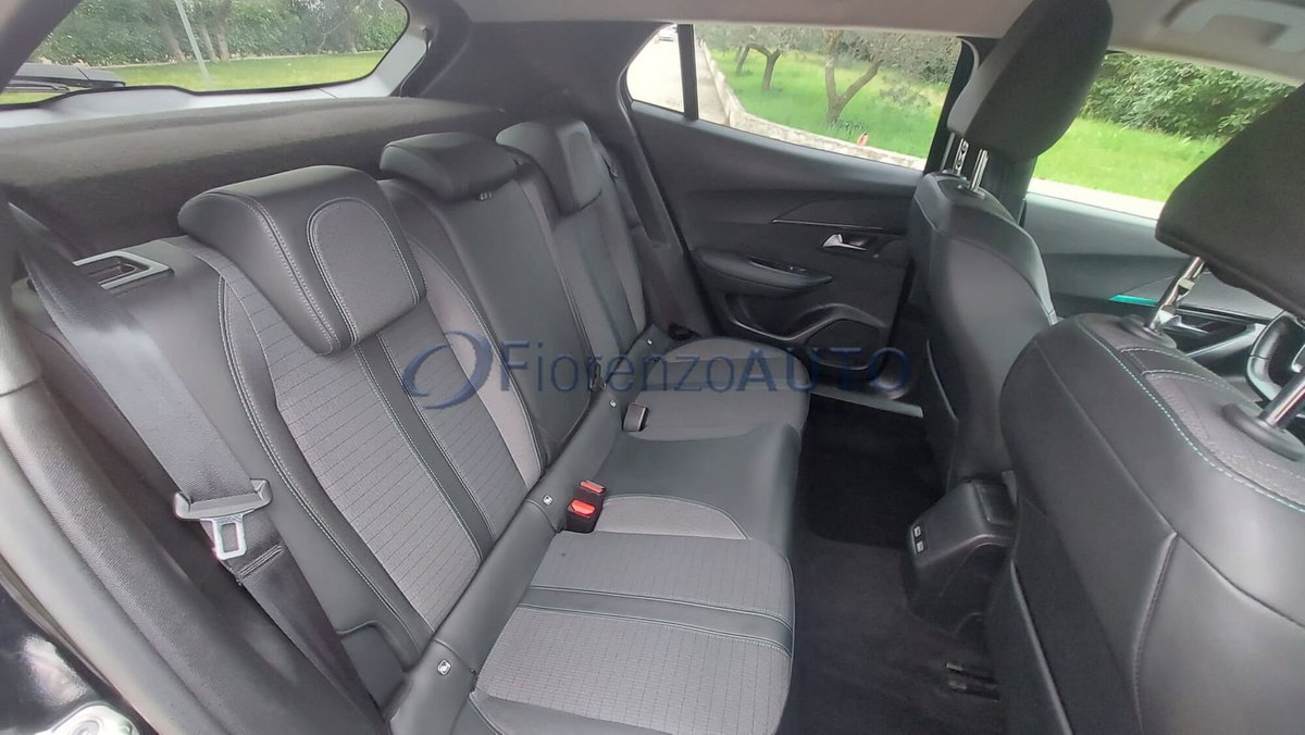 Peugeot 2008 1.2 puretech Allure s&s 130cv eat8 (12)